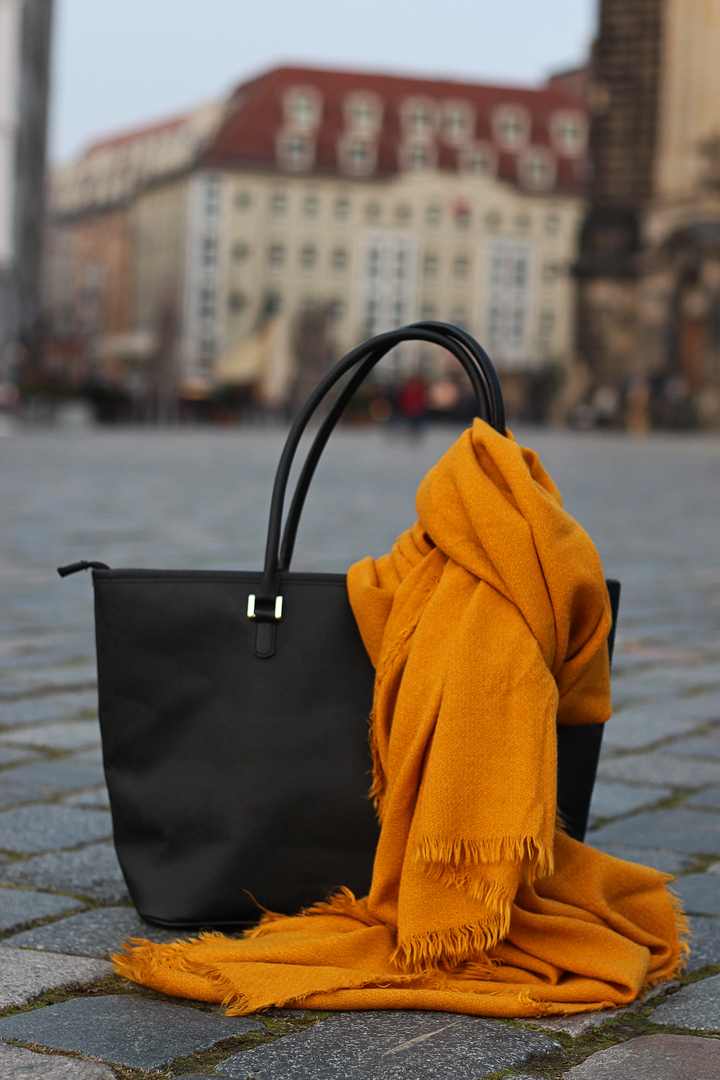Justmyself-Fashionblog-Deutschland-Wintermantel-grau-Vero-Moda-Schal-Zara-senfgelb-shopper-tasche-schwarz